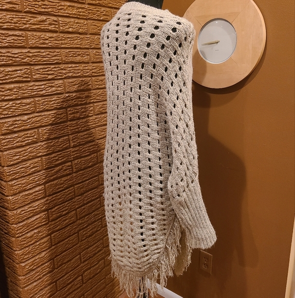 Bohemian Sweater - Picture 2 of 10